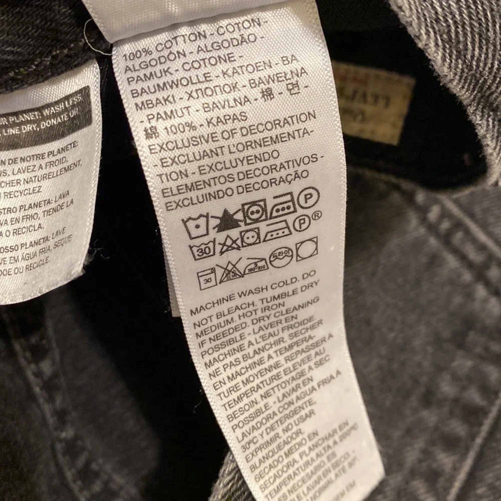Levi’s Black Baggy Dad Women Jeans. Size W26 L30